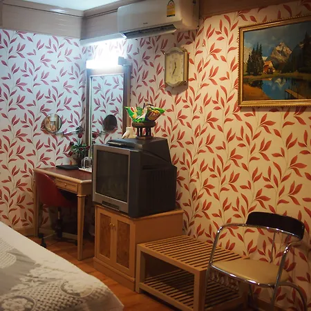 Parkway Inn